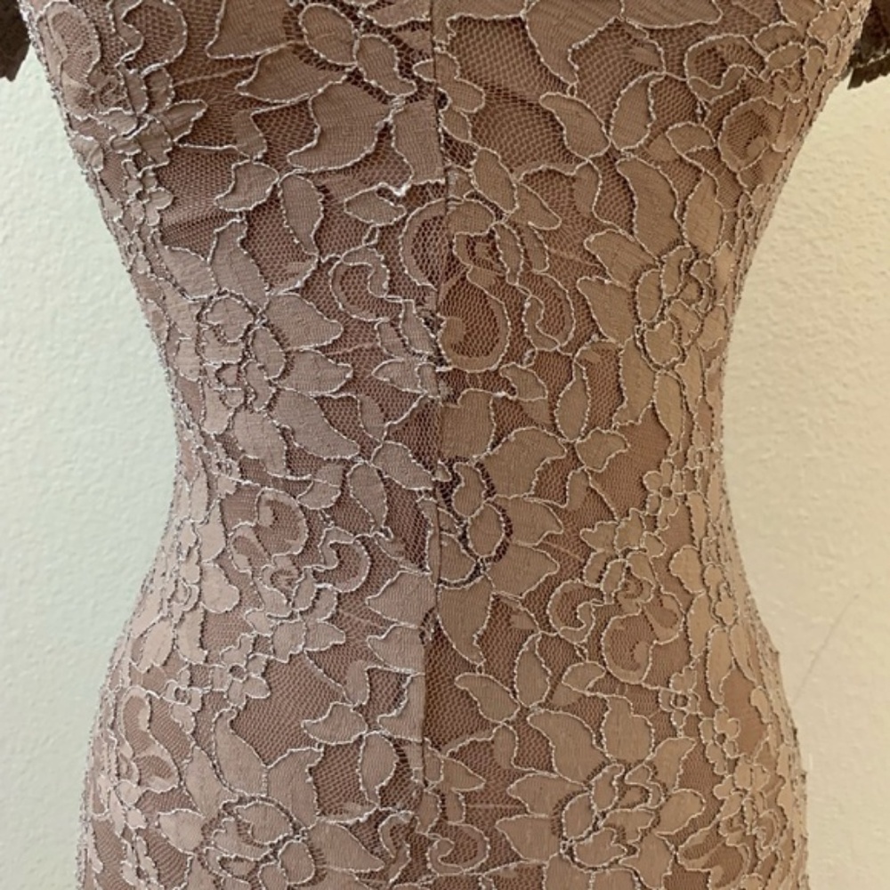 KIMCHI BLUE urban outfitters Gray scallop lace bodycon dress womens M - Picture 4 of 7